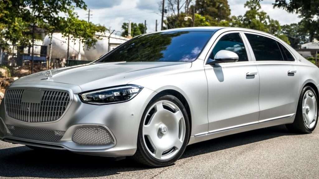 avtomobil-s-dvigatelem-ot-motorollera-neobychnyj-simbioz-tehnologij