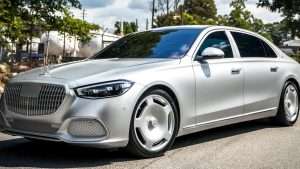 avtomobil-s-dvigatelem-ot-motorollera-neobychnyj-simbioz-tehnologij