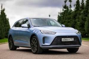 kitajskie-avtomobili-s-dvigateljami-mercedes-simbioz-tehnologij-i-dostupnosti