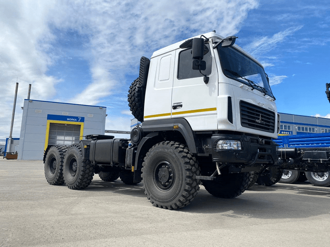 maz-s-dvigatelem-volvo-sochetanie-nadezhnosti-i-innovacij