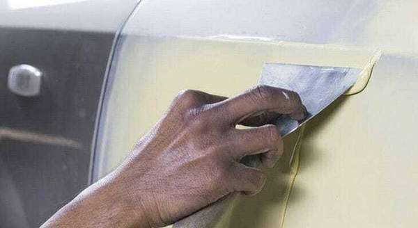 nanesenie-shpatlevki-na-kuzov-avtomobilja-poshagovoe-rukovodstvo