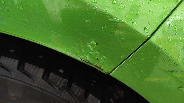 osnovnye-prichiny-vozniknovenija-rzhavchiny-na-kuzove-avtomobilja