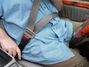 remni-bezopasnosti-v-starom-avtomobile-neobhodimost-i-vozmozhnost-ustanovki