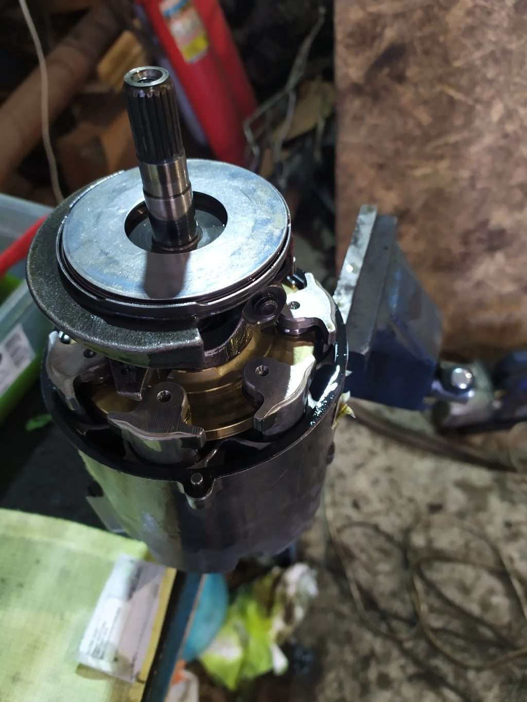 remont-kompressora-kondicionera-avtomobilja-v-perovo