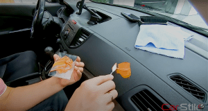 remont-plastikovyh-poverhnostej-salona-avtomobilja-vosstanovlenie-i-uhod