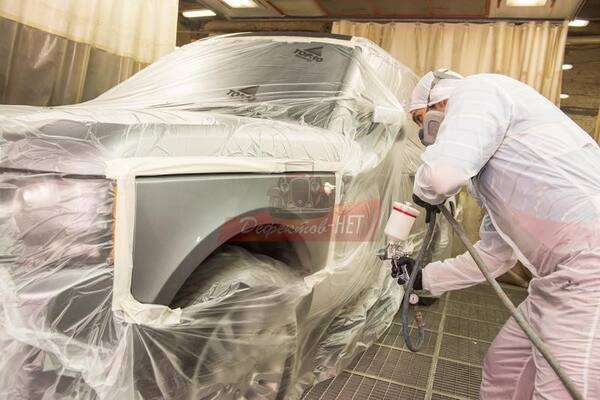 stoimost-remonta-lakokrasochnogo-pokrytija-avtomobilja-ot-chego-zavisit-cena