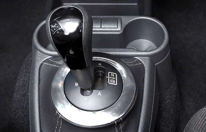 transmissija-avtomobilja-tipy-osobennosti-i-robotizirovannaja-korobka-5amt