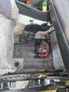 voda-v-salone-toyota-prichiny-i-sposoby-ustranenija