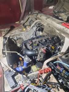 vybor-dvigatelja-dlja-mitsubishi-delica-tipy-sovety-i-obsluzhivanie