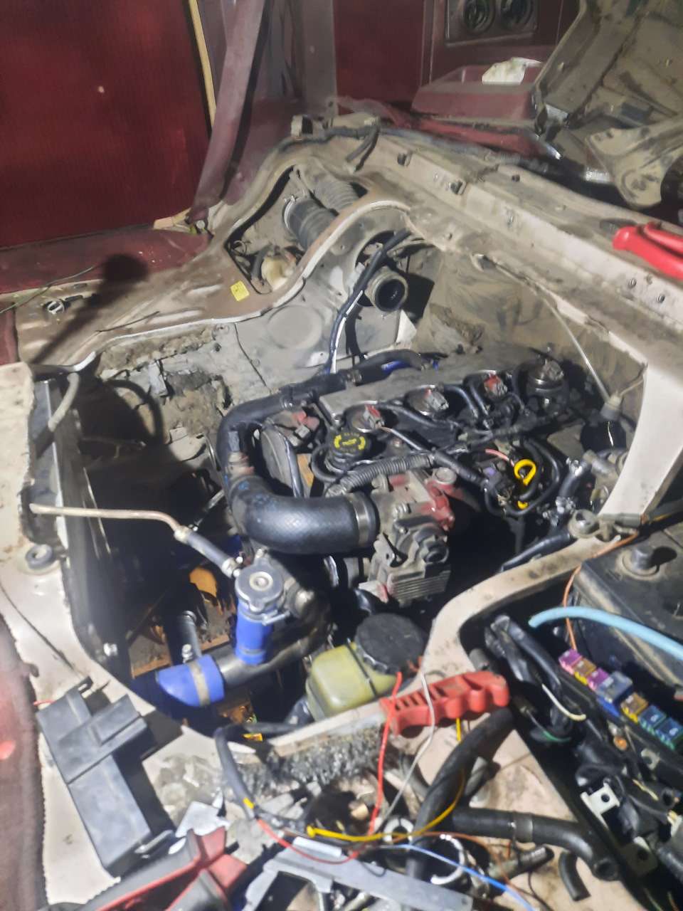 vybor-dvigatelja-dlja-mitsubishi-delica-tipy-sovety-i-obsluzhivanie