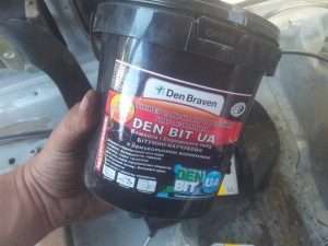 zamazka-dlja-dyr-v-kuzove-avtomobilja