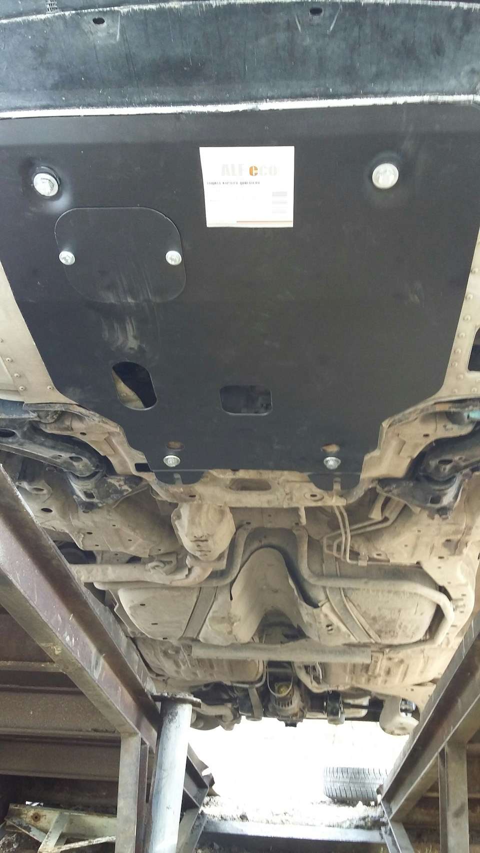 zashhita-dvigatelja-honda-fit-neobhodimost-vidy-i-ustanovka